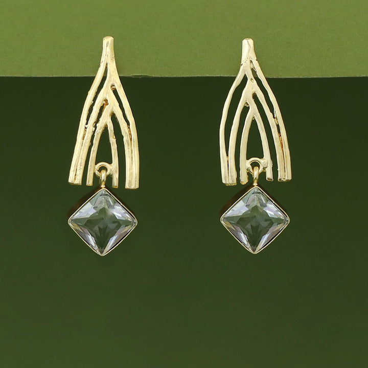 Jasleen Golden Glossy Stone Earring