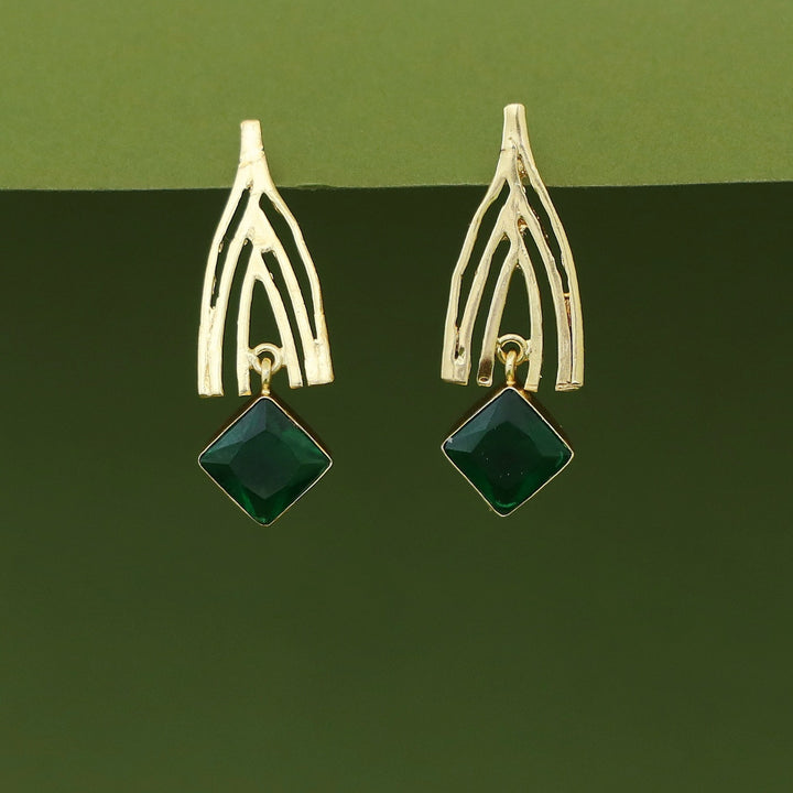 Jasleen Golden Glossy Stone Earring