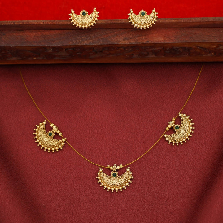 Alamkritha Tri Half Moon String Neckpiece