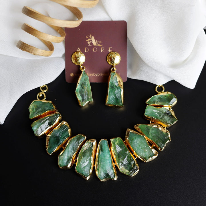 Raw Stone Hazel Neckpiece with Earring