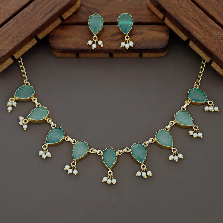 Drazila Glossy Drop Pearl Neckpiece With Earring