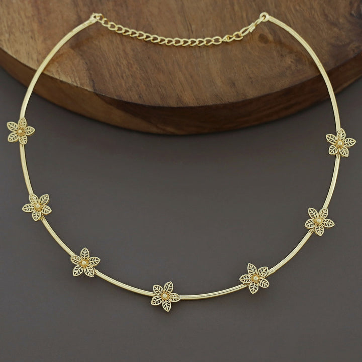 Bellinda Golden Floral Neck Cuff