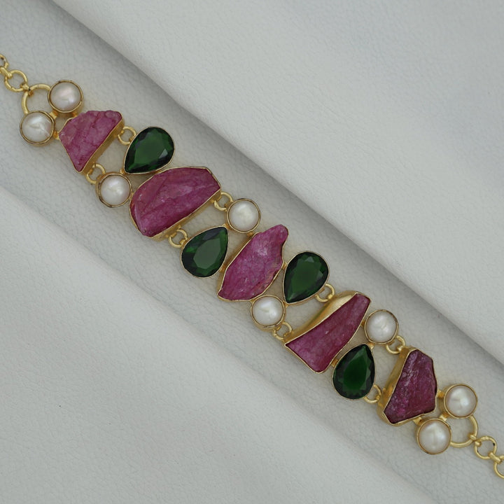 Thresa Dyed Stone + Glossy Pearl Choker
