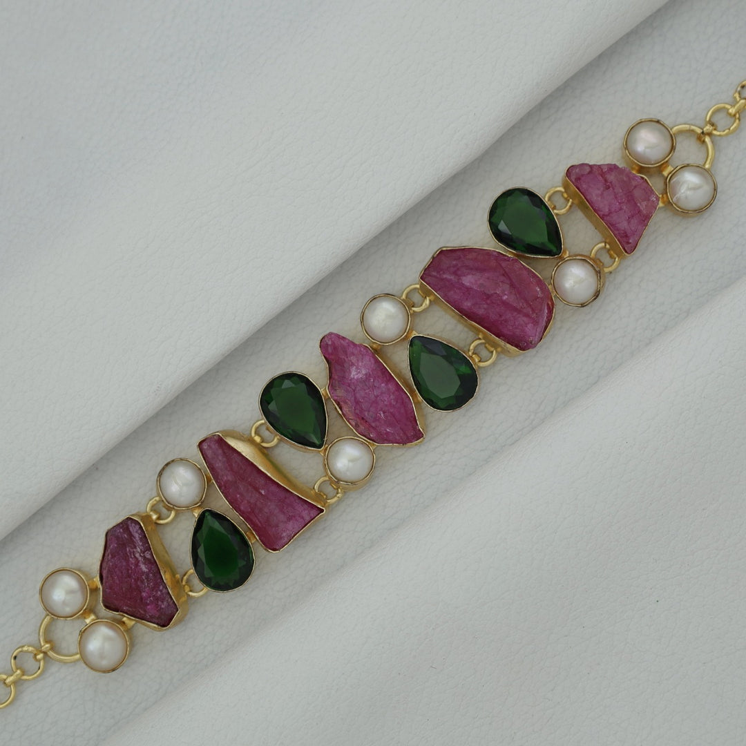 Thresa Dyed Stone + Glossy Pearl Choker