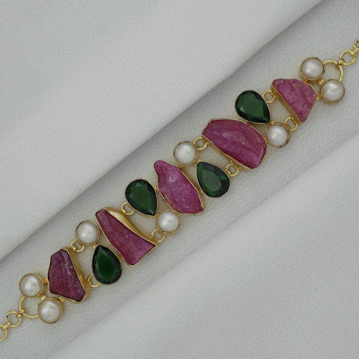 Thresa Dyed Stone + Glossy Pearl Choker