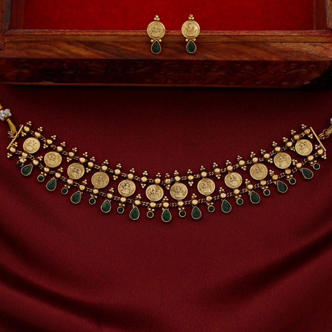 Chitrani Kashi 2 Layer Choker / Neckpiece With Earring