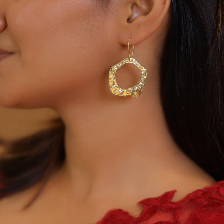 Lia Golden Hammered Drop