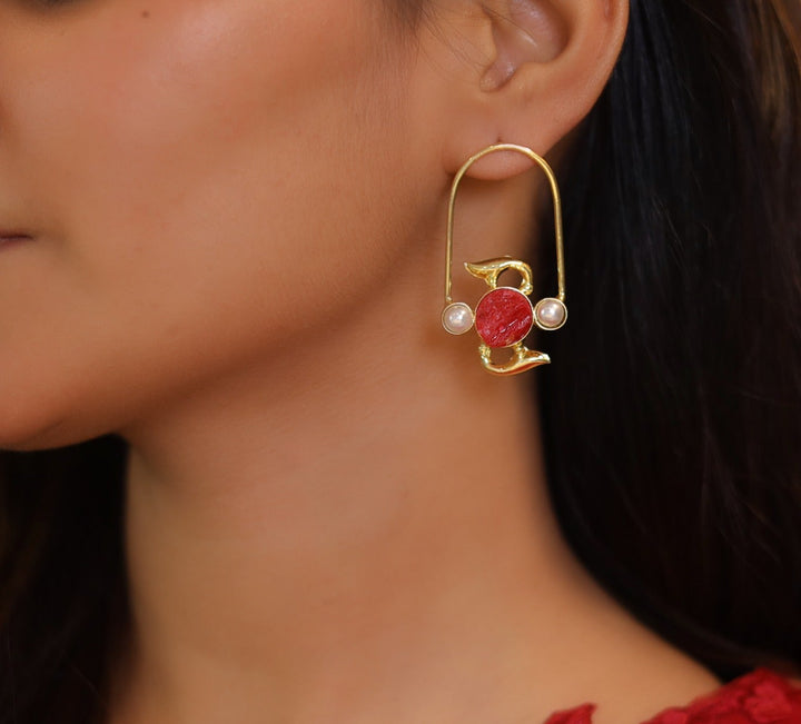 Golden Semi Oval Pearl Dyed Stone Earring