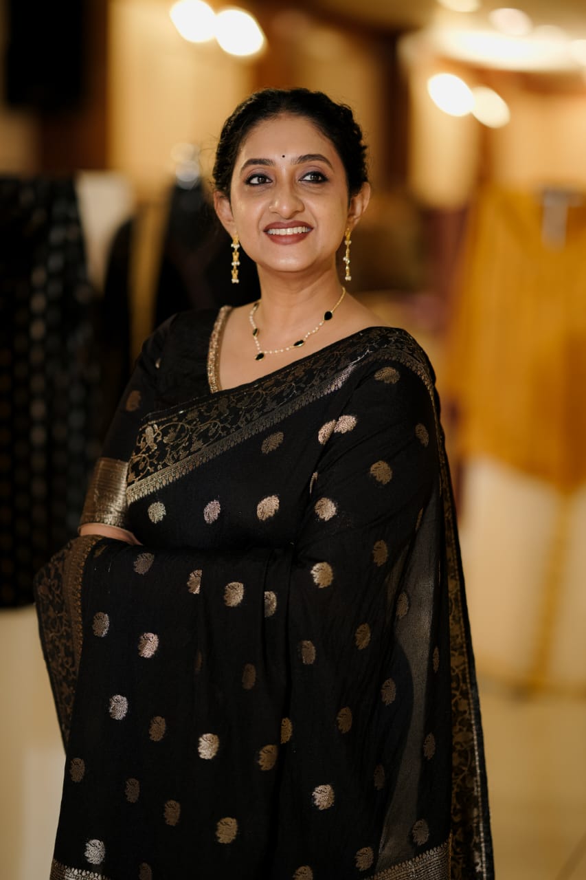 Daysha Glossy Pearl Neckpiece