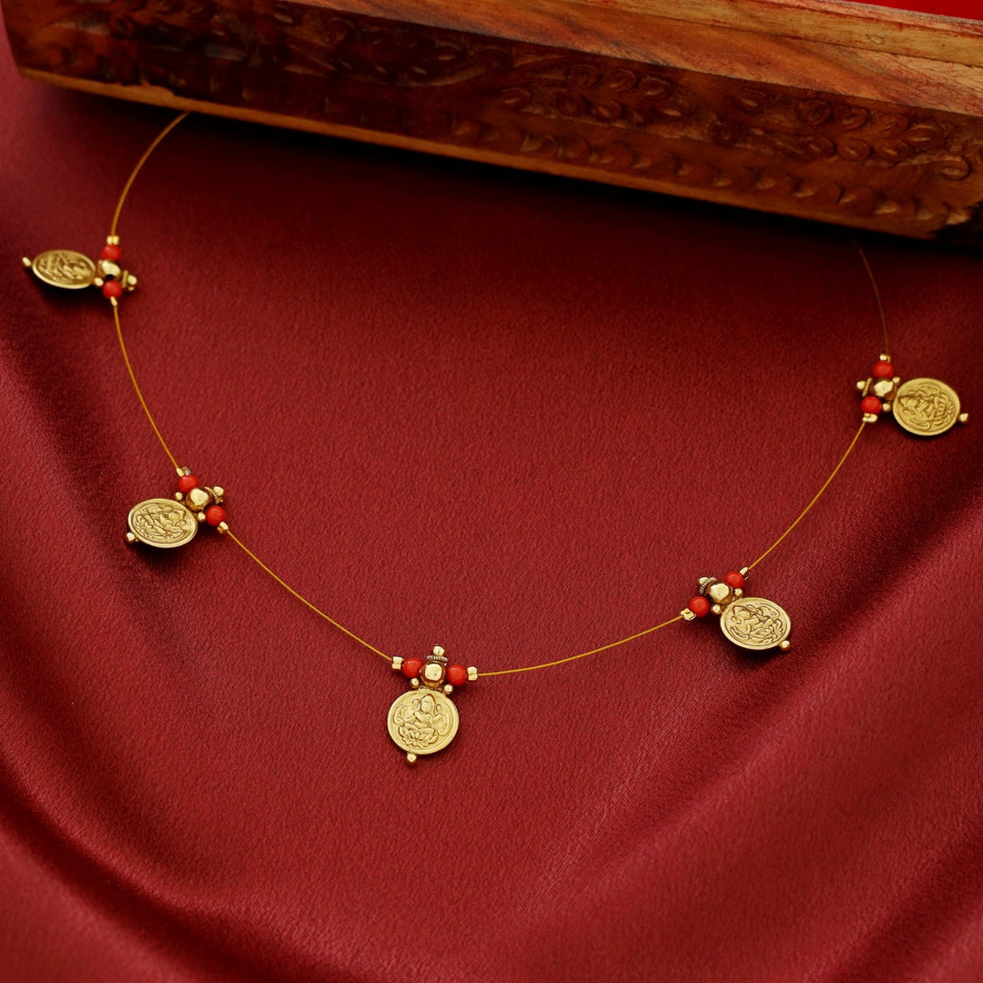 Dhanvi 5 Kashi Beaded String Neckpiece