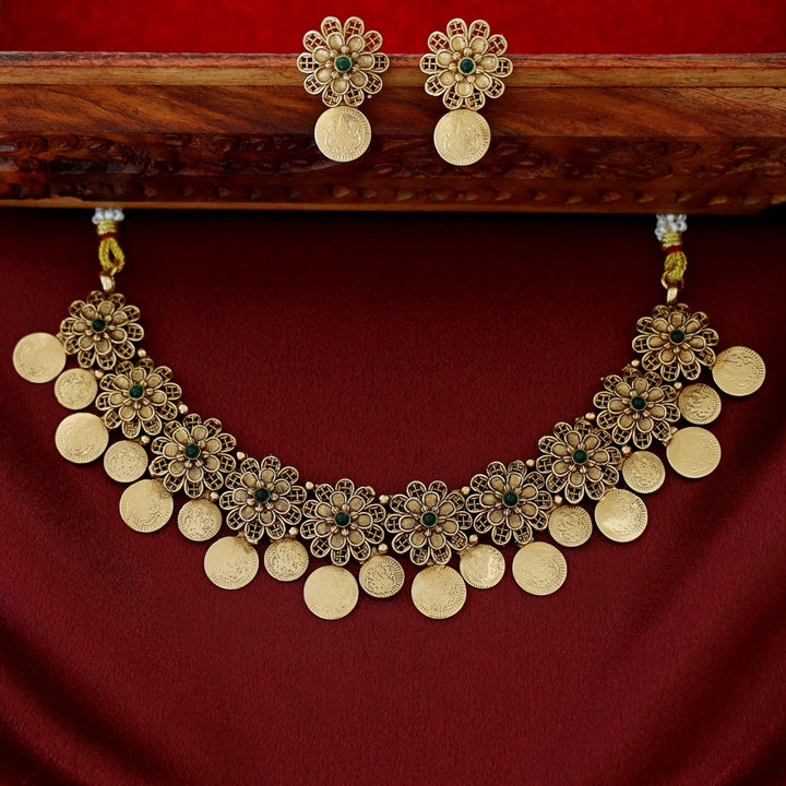 Vimala Flower Kashi Neckpiece With Earring