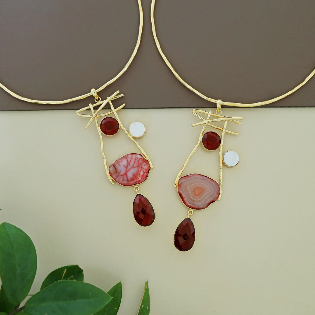 Binita Hammered Sticks MOP Agate Glossy Neck Cuff