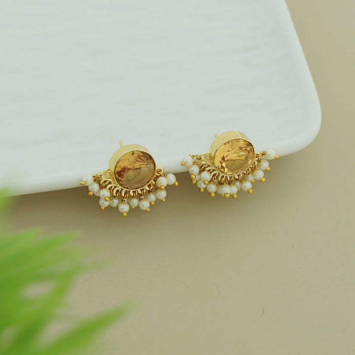 Kanval Glossy Half Pearl Earring