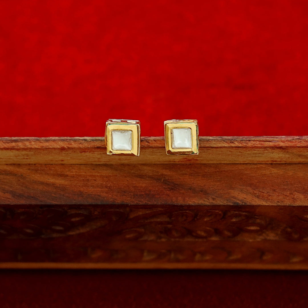 Hetva Mangalsutra Kundan Neckpiece With Stud