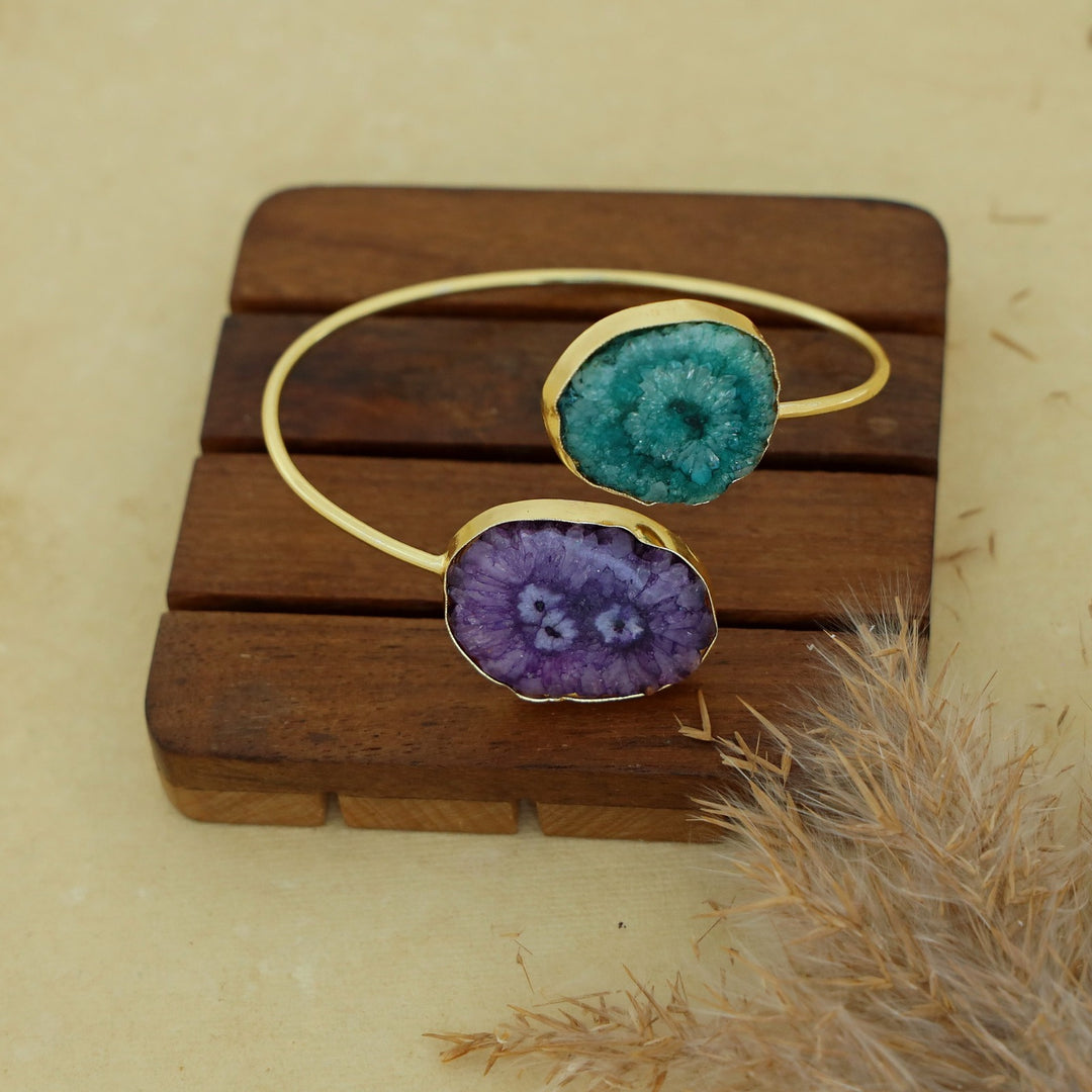 Hem Dual Solar Agate Bangle