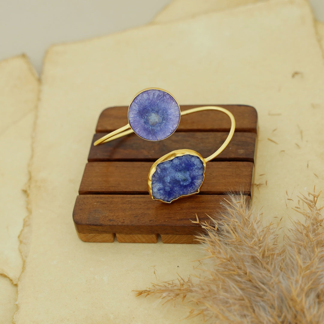 Hem Dual Solar Agate Bangle