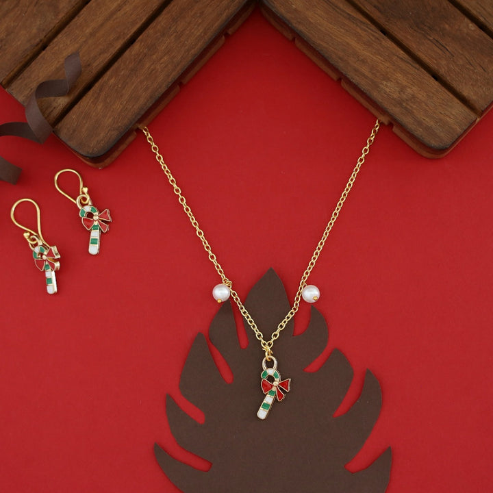 X'mas Charm Single Pendant + Pearl Neckpiece With Drop