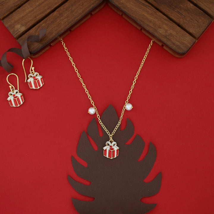 X'mas Charm Single Pendant + Pearl Neckpiece With Drop