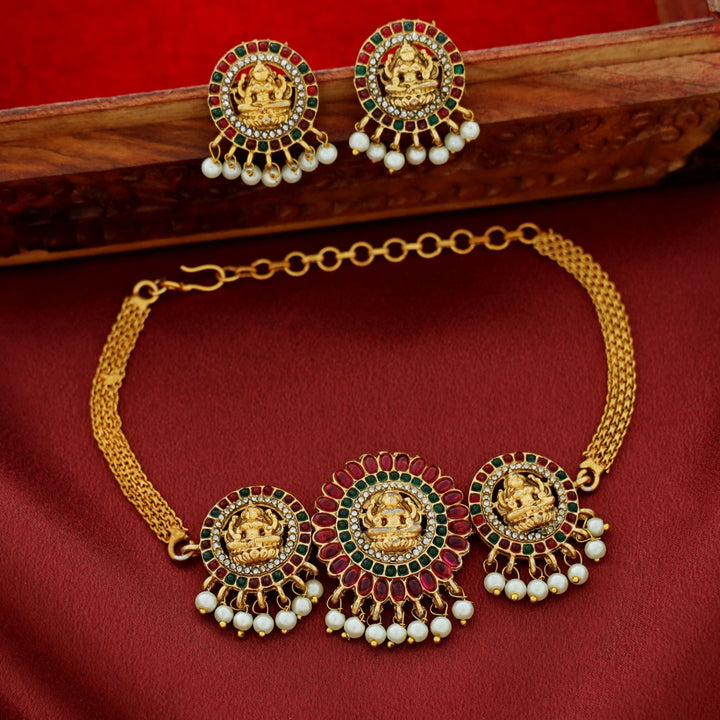 Pratibha Devi Kemp Stone Choker With Earring