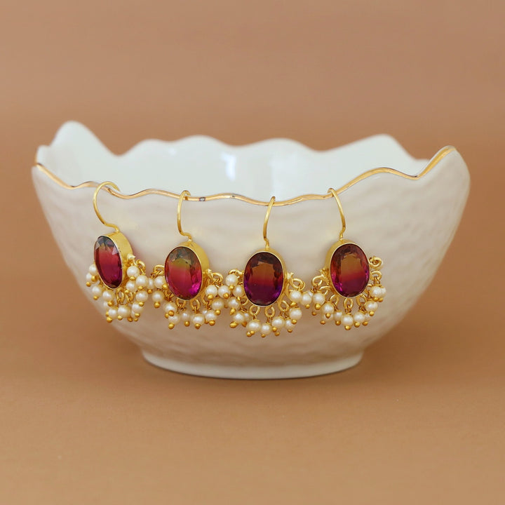 Glossy Oval With Pearl Drop