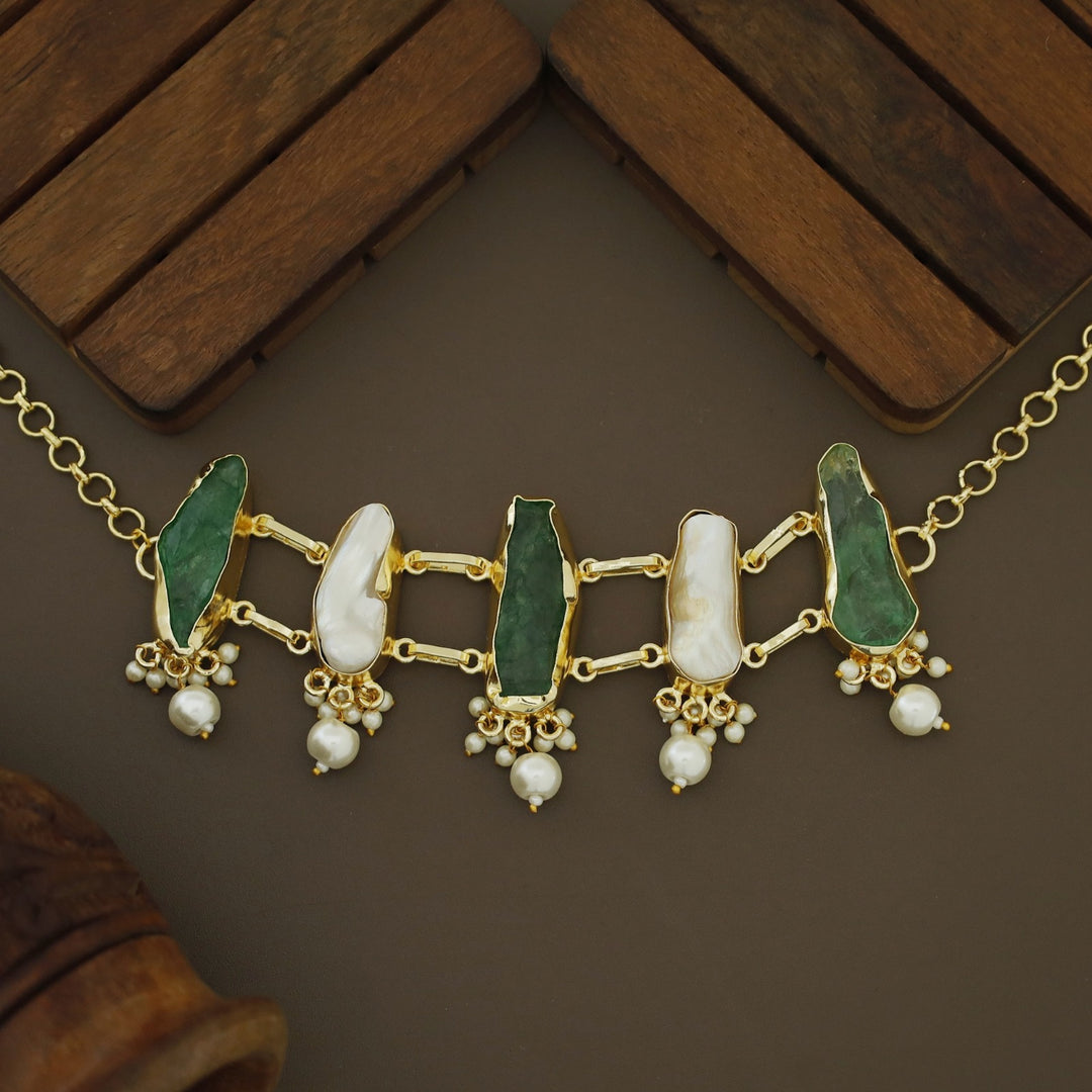 Bethany Raw Stone With Baroque Choker