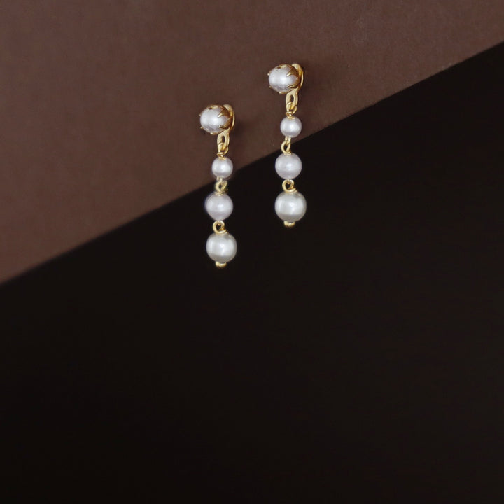 Chinmayi Tetra Pearl Earring