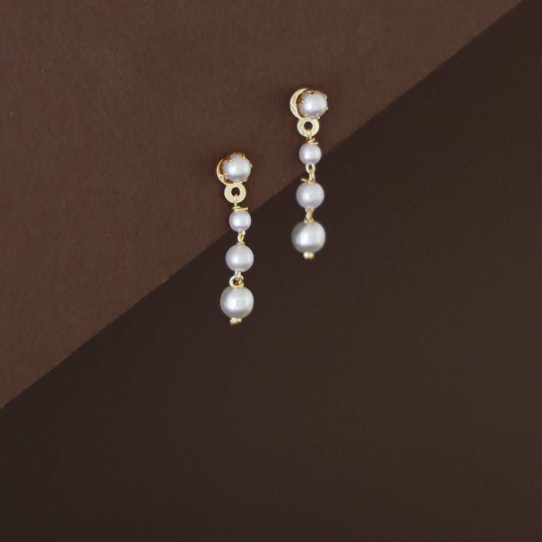 Chinmayi Tetra Pearl Earring