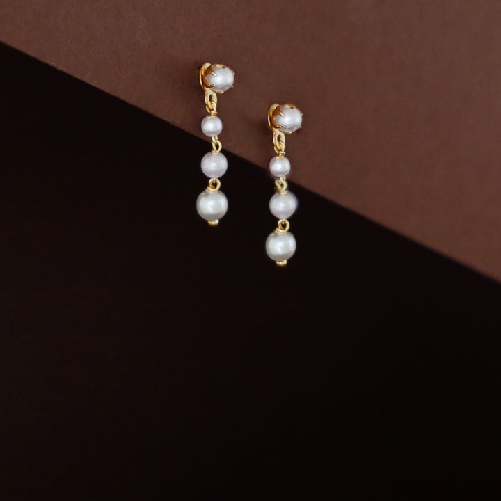 Chinmayi Tetra Pearl Earring