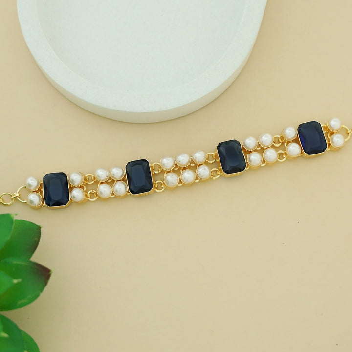 Aphros Pearl Rectangle Glossy Stone Choker