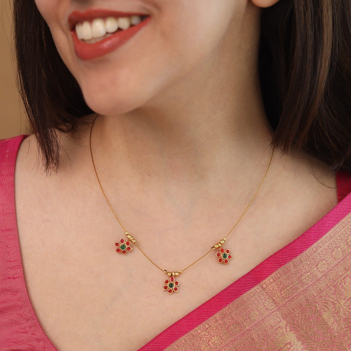 Thridha Tri Flower String Neckpiece