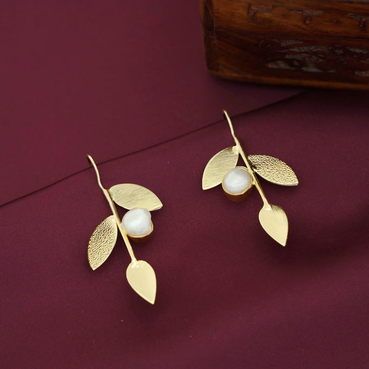 Aerin Golden Textured Tri Leafy Real Baroque Drop