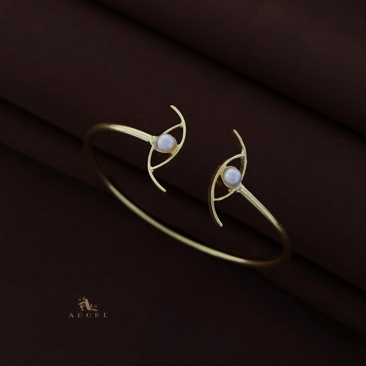 Isla Twin Eye Pearl Bangle