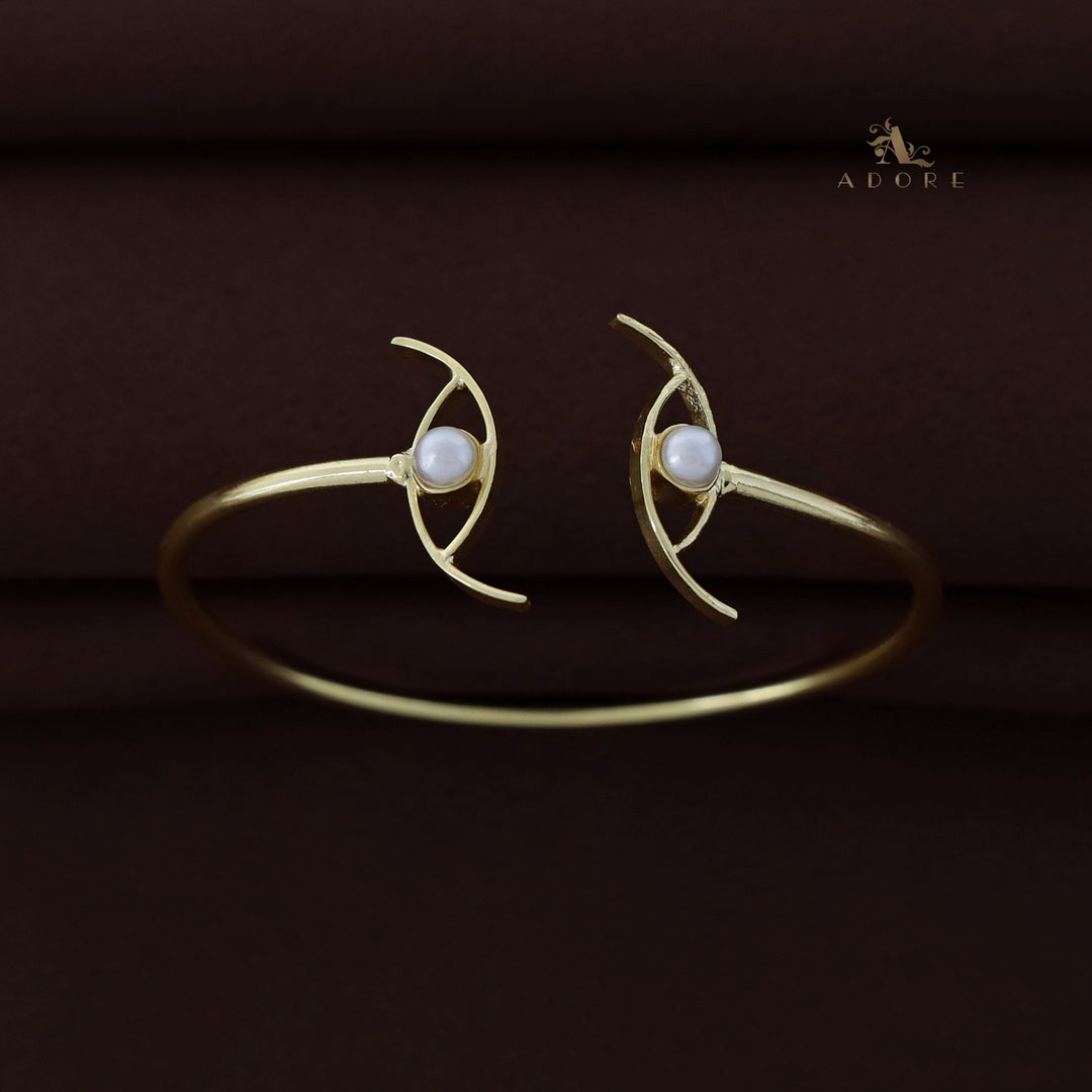 Isla Twin Eye Pearl Bangle