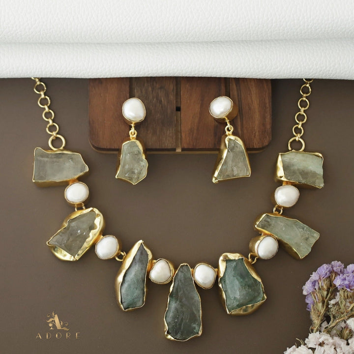Pegasus Rugged Stone Neckpiece With Earring