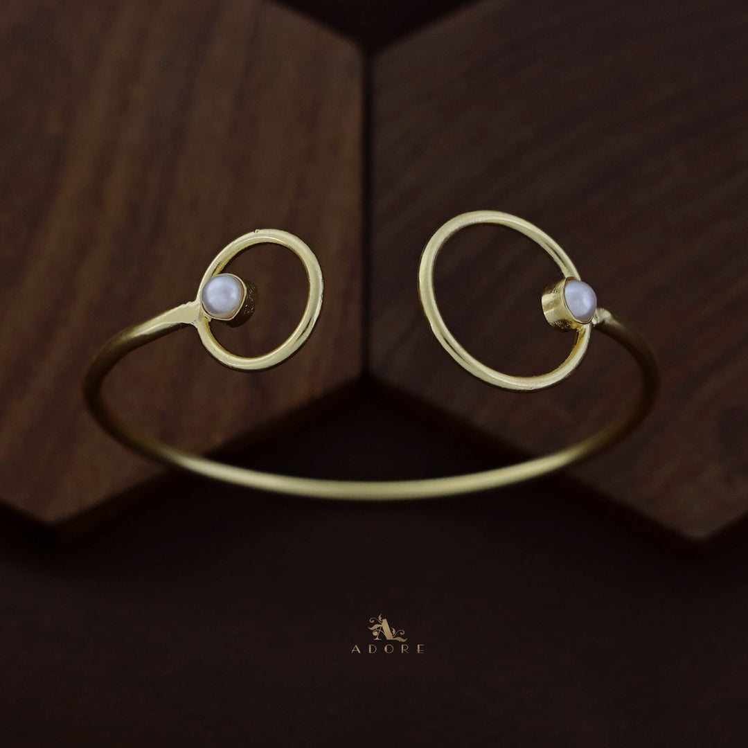 Valma Golden Twin Circle Pearl Bangle