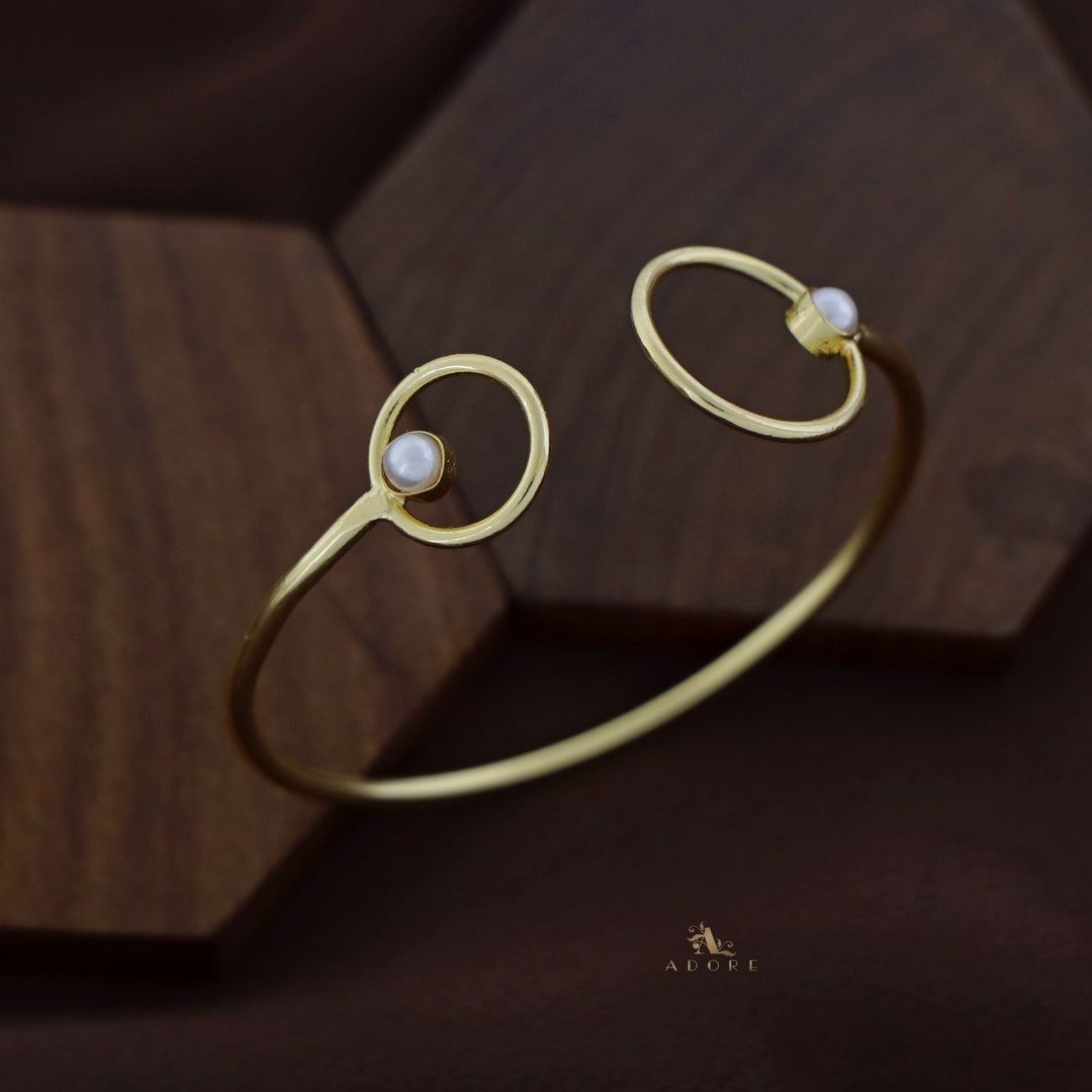 Valma Golden Twin Circle Pearl Bangle