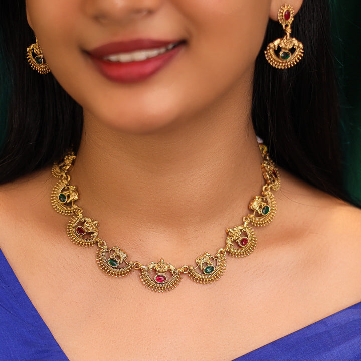 Gajavanthi Neckpiece With Earring