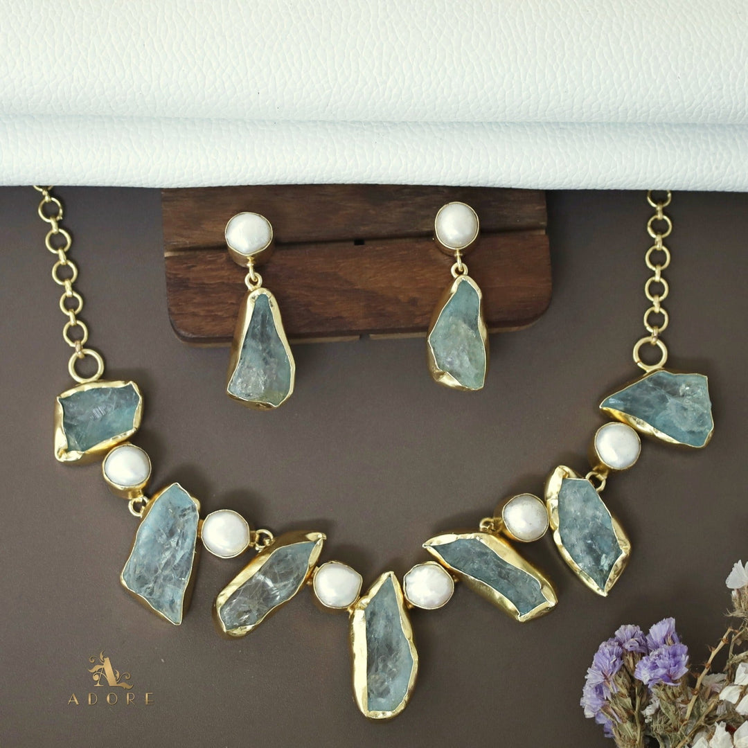Pegasus Rugged Stone Neckpiece With Earring