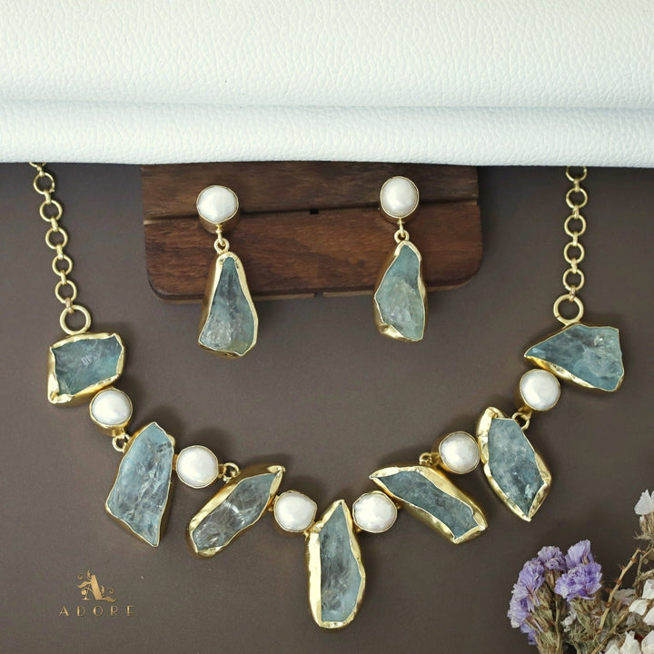 Pegasus Rugged Stone Neckpiece With Earring