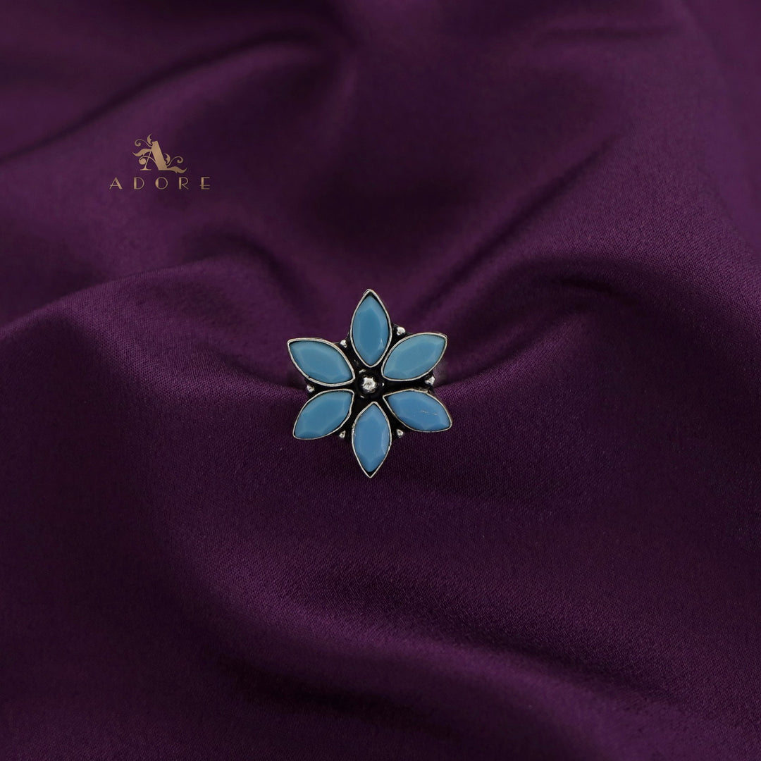 Flora Glossy Flower Ring