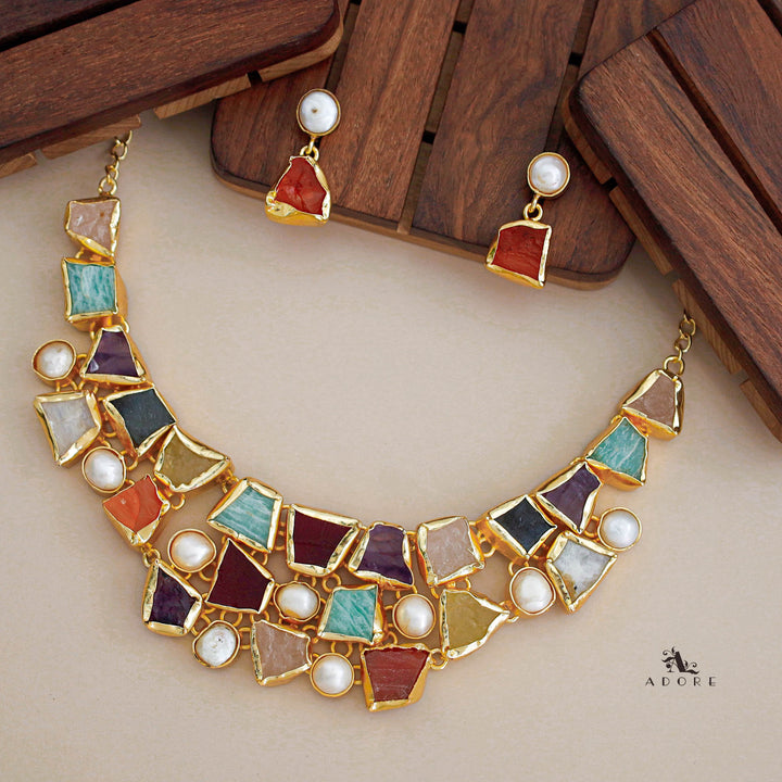 Scarlett Raw Stone + Baroque Neckpiece With Earring