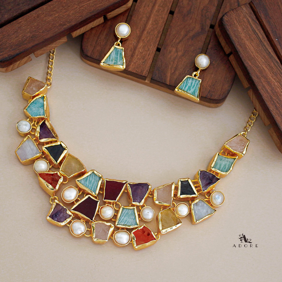 Scarlett Raw Stone + Baroque Neckpiece With Earring