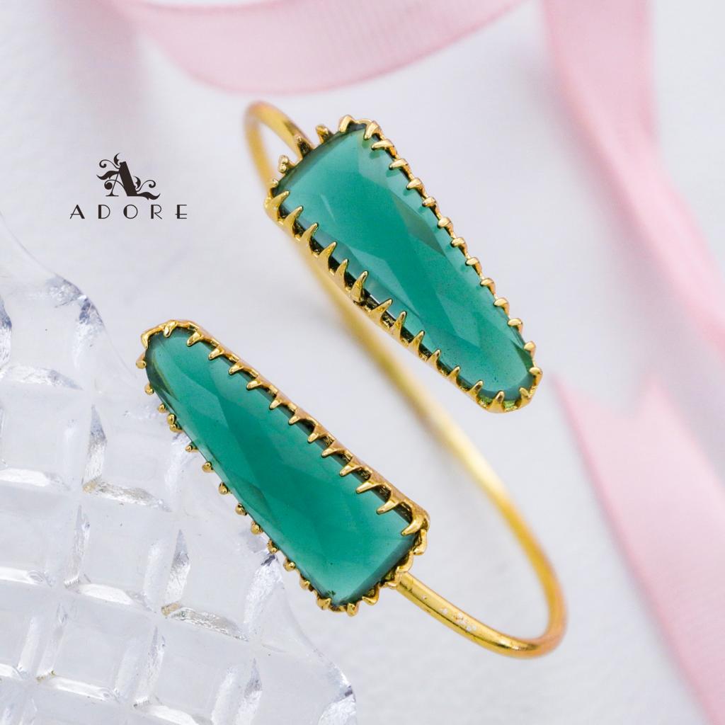 Nysa Glossy Teeth Bangle