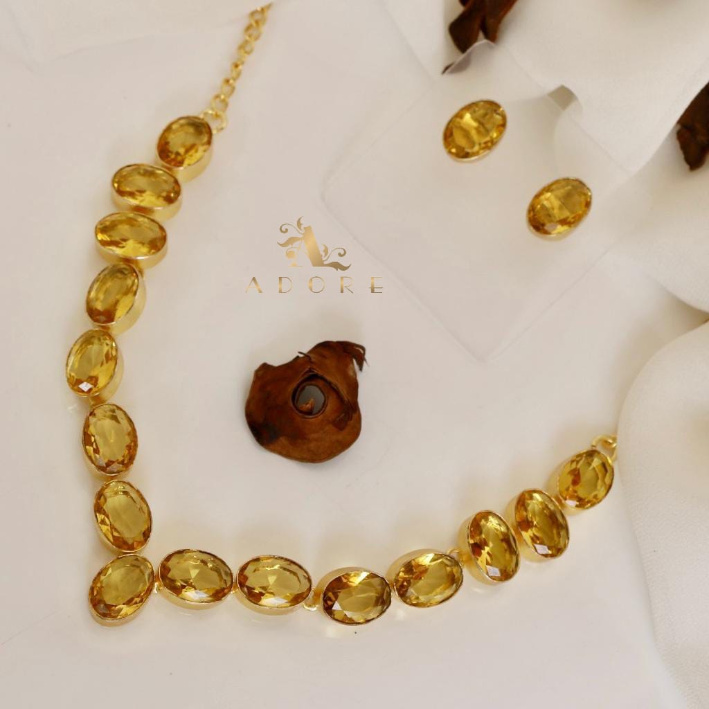 Glam Neckpiece Plus Stud