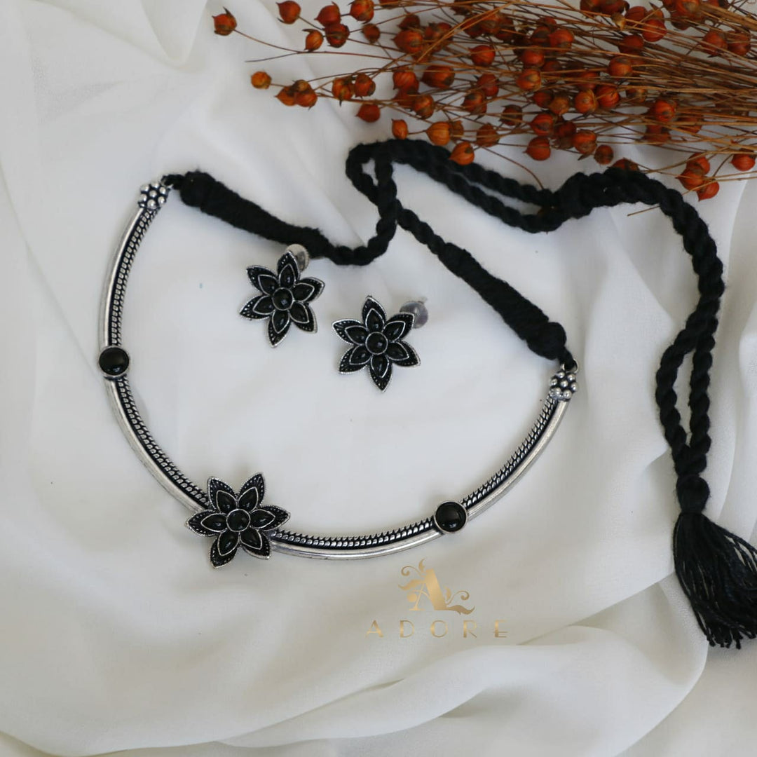 Hemal Flower Neckpiece with Stud (Colour Option)