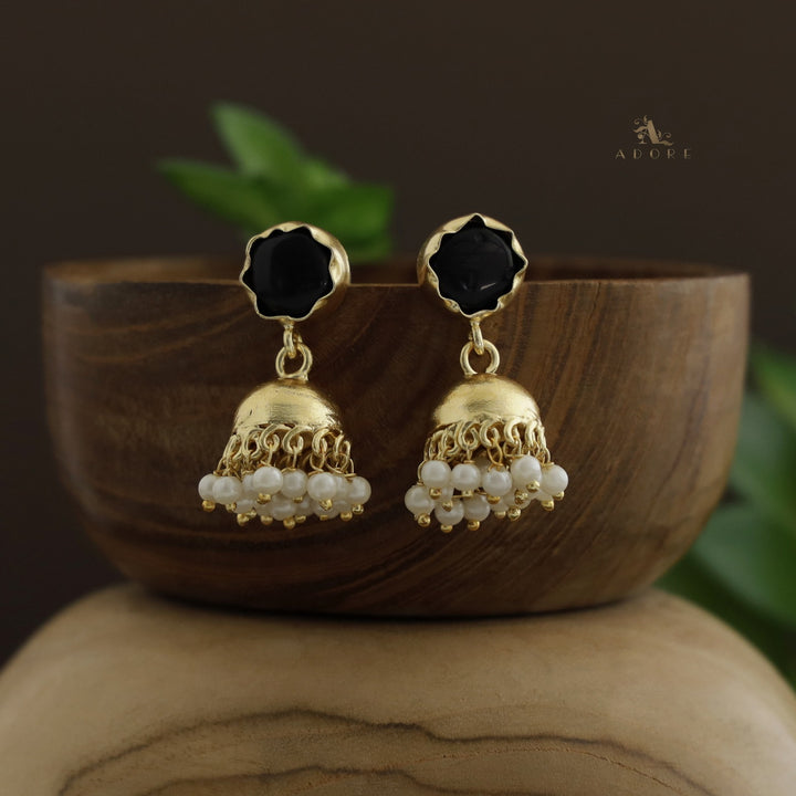 Nayeli Golden Pearl Jhumka