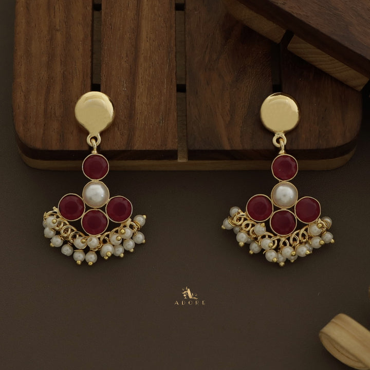 Ilaria Golden Cluster Pearl Earring