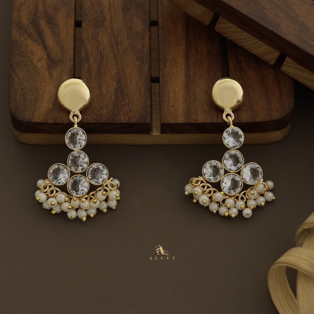 Ilaria Golden Cluster Pearl Earring