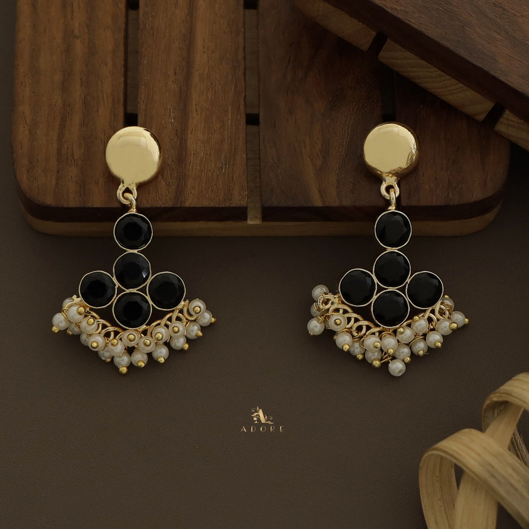 Ilaria Golden Cluster Pearl Earring