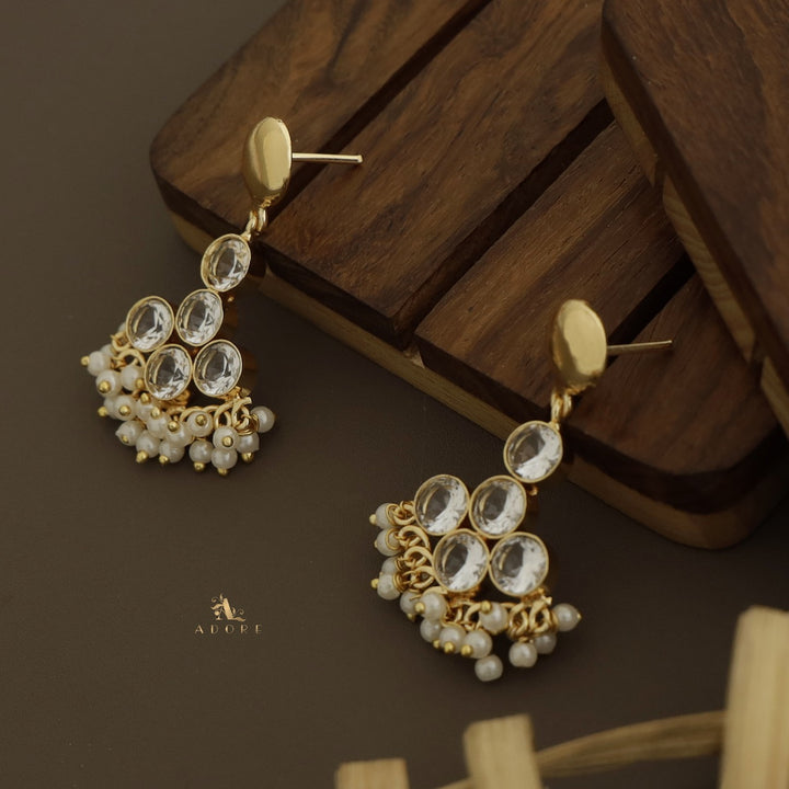 Ilaria Golden Cluster Pearl Earring